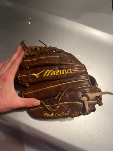 Custom Made 11" Mizuno Handcrafted Baseball Glove