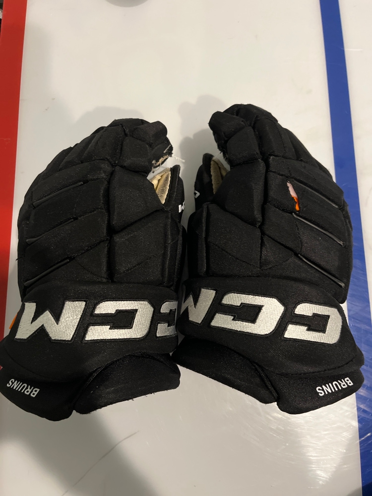 Boston Bruins AJ Greer Pro Stock CCM Ft1 Gloves