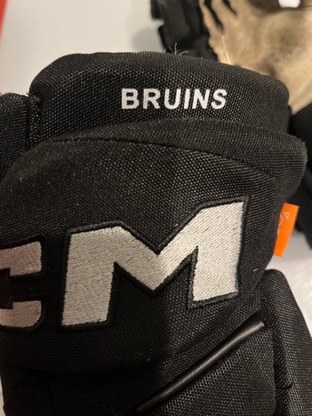 Boston Bruins AJ Greer Pro Stock CCM Ft1 Gloves