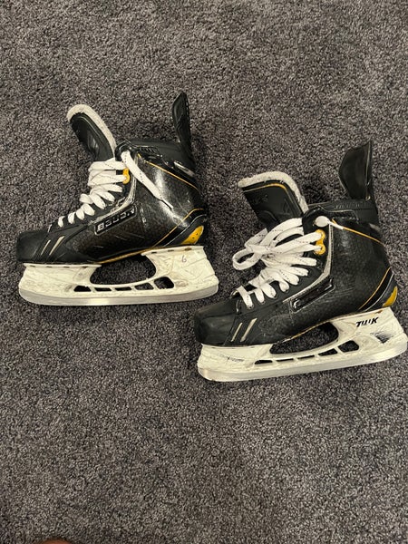 Senior Used Bauer Supreme One.9 Hockey Skates Regular Width Size 10