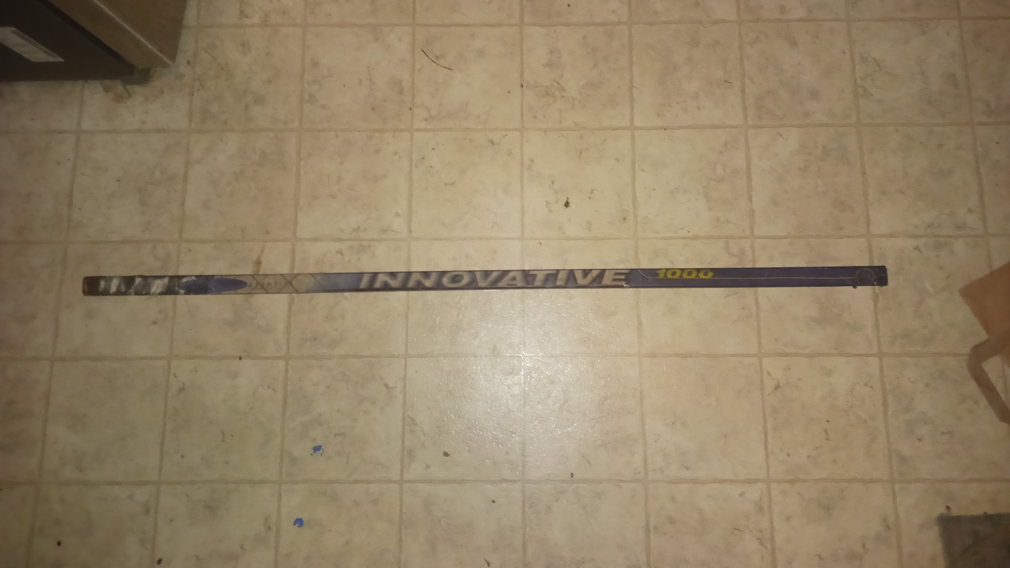 Innovative 1000 graphite Shaft hockey rare