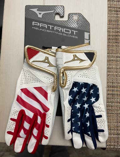 Mizuno youth batting gloves