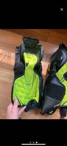 Used Bauer Pro Stock Vapor 2X Pro Shin Pads