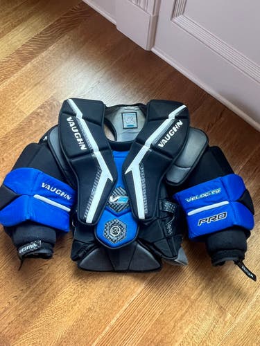 Used Vaughn Velocity V9 Pro Goalie Chest Protector – Senior Small