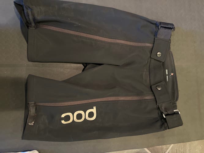 POC TRAINING SHORTS