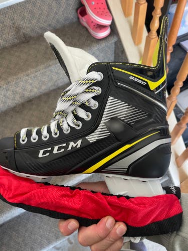 Senior New CCM Tacks 9360 Hockey Skates Regular Width Size 8