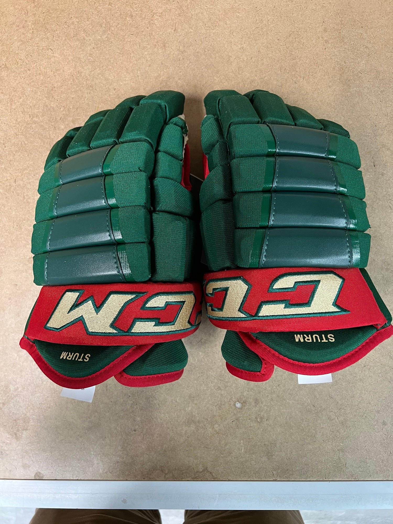 14 CCM HG97 Pro Stock Gloves - Minnesota Wild – Pro Source Hockey