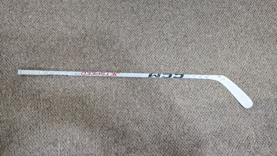 CCM Jetspeed FT5 Pro True North Edition - Senior Right Handed - 75 Flex P29 Curve