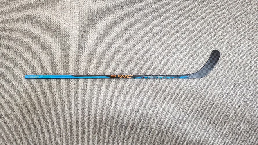 Bauer Nexus Sync Hockey Stick - Senior Right Handed - 75 Flex P92 Curve
