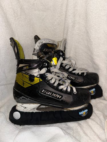 Used Bauer 3s Size 10 Supreme Hockey Skates (PRICE NEGOTIABLE)