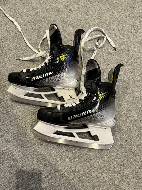 Used Bauer  Size 7.5 Vapor Hyperlite 2 Hockey Skates