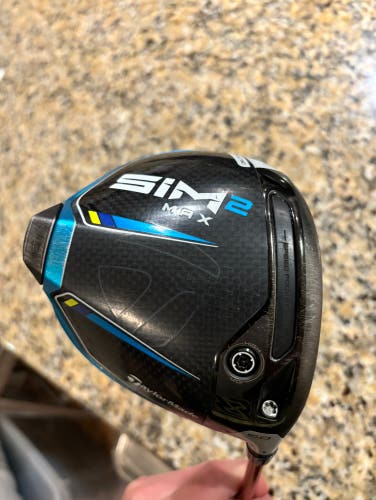 Men's Right Handed Stiff Flex 9 Loft SIM 2 Max Driver