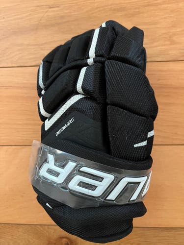 New Bauer Supreme Ultrasonic Gloves 13" - Senior