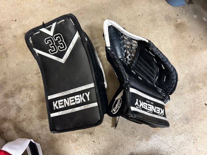 Kenesky glove and blocker set