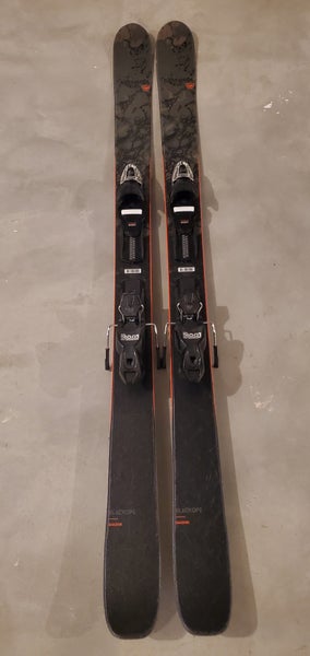 Men's 2022 Rossignol 160 cm Black Ops Smasher Skis + Xpress 10 GW Bindings 2022
