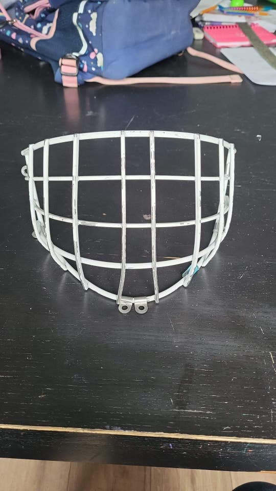 Senior Used CCM 9000 Goalie Mask cage small medium
