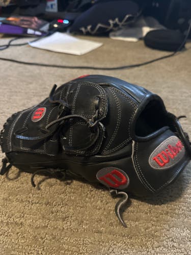 Pro Issued Jon Lester Model Used Pitcher's 12.5" A2000 Baseball Glove