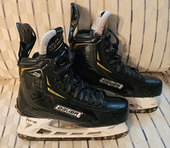 Senior Used Bauer Supreme 2S Pro Hockey Skates Extra Wide Width Size 10