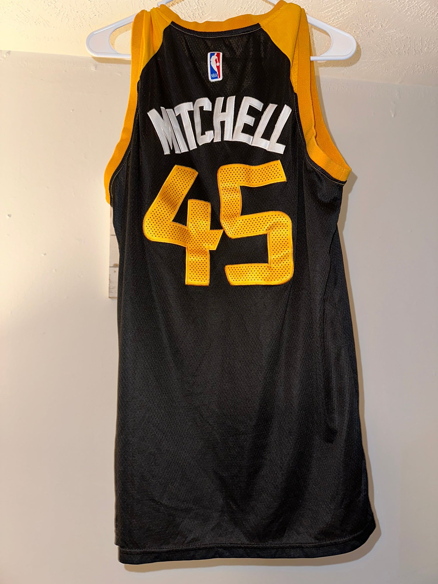 NEW NIKE UTAH JAZZ "Donovan Mitchell #45 Jersey Tee" MENS BLUE  T-SHIRT XL