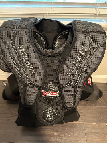 New Large Vaughn Pro Stock V10 Carbon Goalie Chest Protector