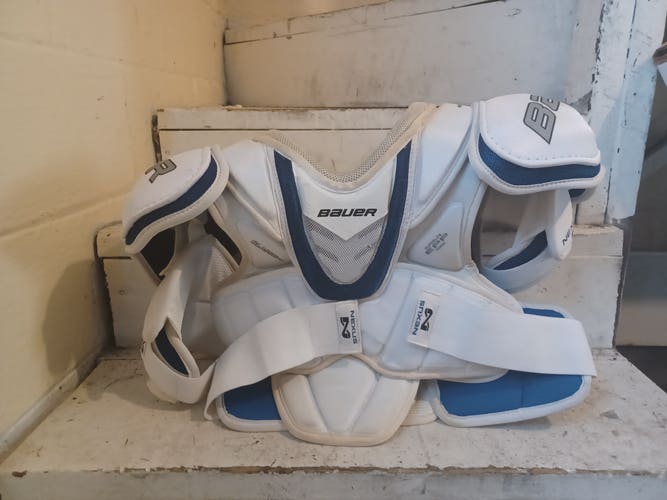 Senior Used Large Bauer Nexus 8000 Shoulder Pads