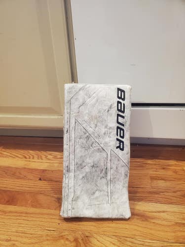 Used Bauer Supreme M5 Pro Blocker
