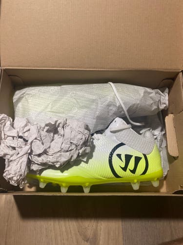White Men's Molded Cleats Mid Top Burn 9.0
