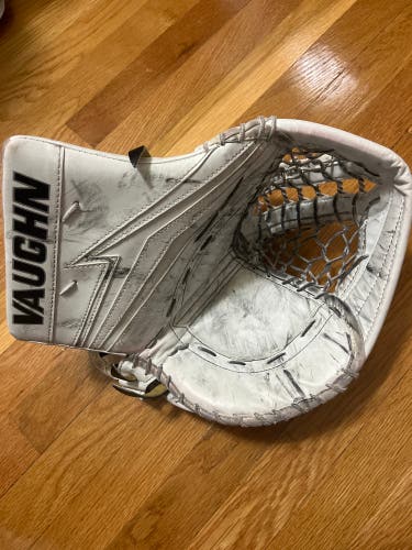 Vaughn v9 glove