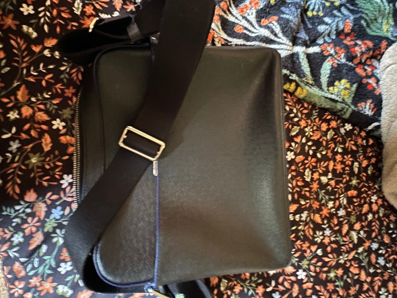 Louis Vuitton Vintage Taiga Viktor Messenger Bag