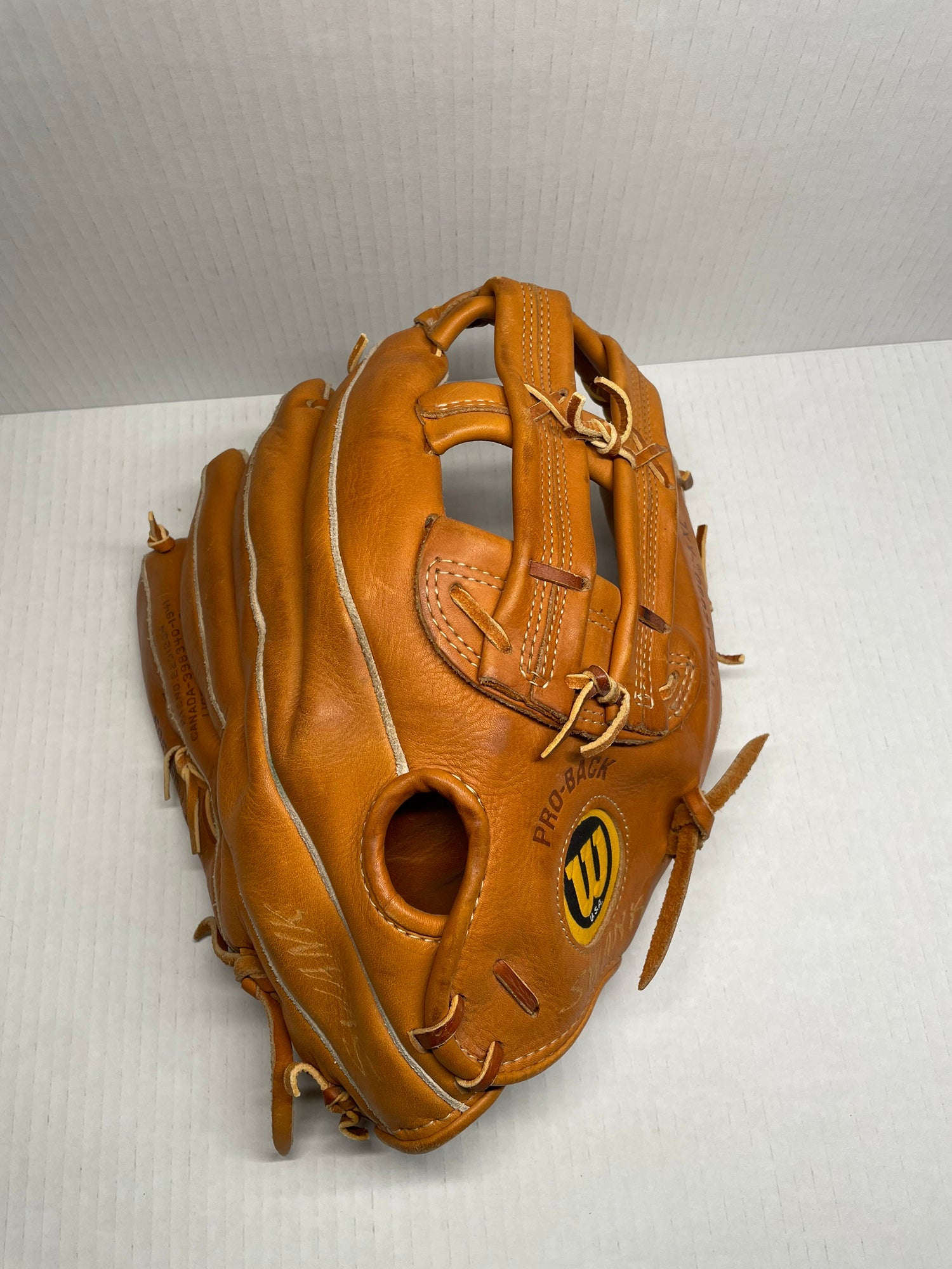 VINTAGE Wilson A9820 Softball Glove Mitt Fieldmaster Grip-tite Made USA  1960s