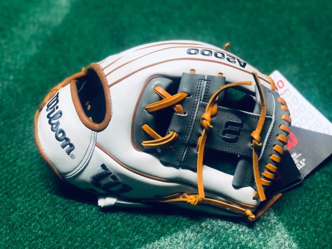 Wilson A2000 1786 11.5" - 2022 - Hibbett Exclusive