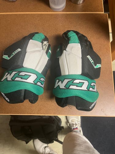 CCM 14" UND Pro Stock HGTKPP Gloves