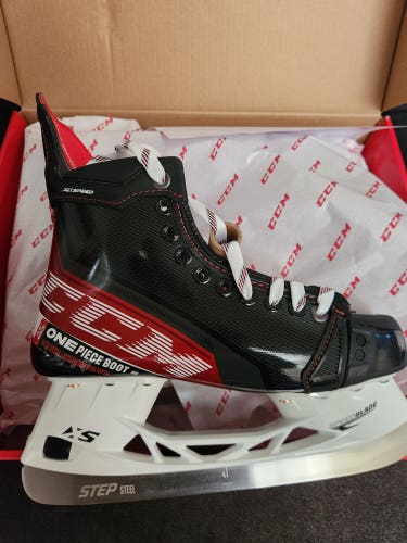Senior New CCM JetSpeed FT4 Hockey Skates Regular Width Size 7