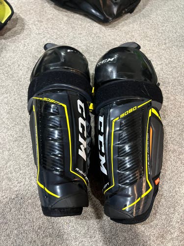 Used CCM Tacks 9080 Shin Pads