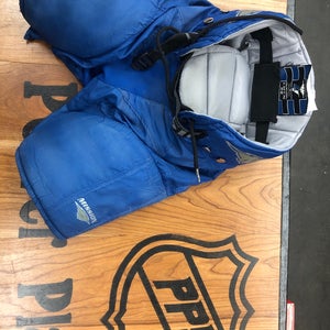 Used Youth Medium Mission Hockey Pants Royal
