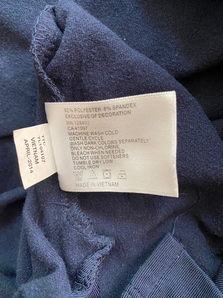 Greg Norman Play Dry Men's Block Textured 1/4 Zip Mock in Navy. Size M.UPF 50+