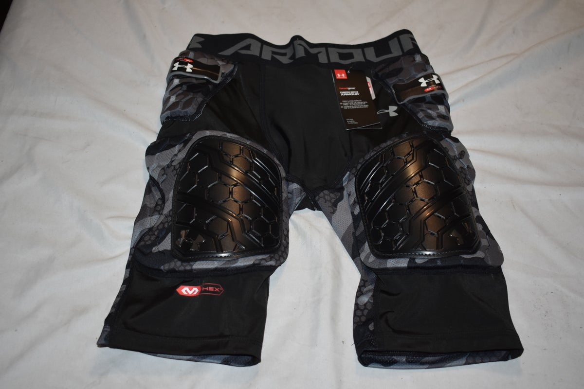 NEW - Under Armour Heatgear Gameday Armour Pro 5-Pad Hex Football Girdle, Black Camo, Youth Large