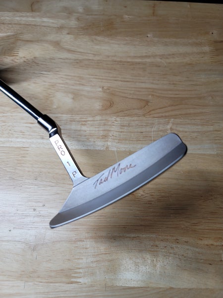 Mint condition Tad Moore Pro 1 P face Balanced 33.5" blade putter