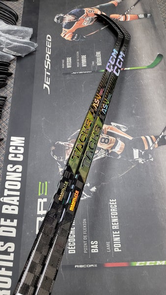 2 PACK | P28 | 75 Flex NEW! Senior CCM Right Handed Super Tacks AS-V PRO Hockey Stick P28 Pro Stock