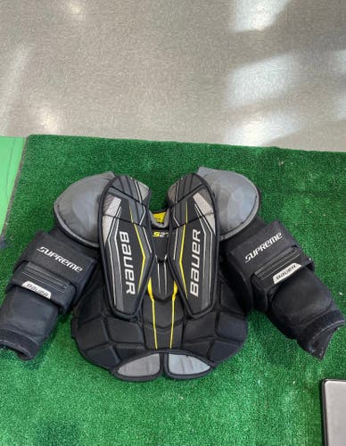 Used Junior Small Bauer Supreme S27 Goalie Chest Protector