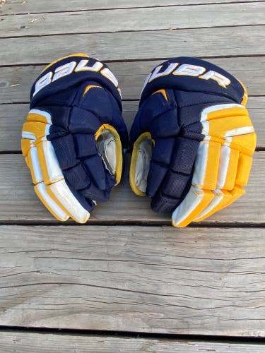Bauer Hockey Gloves