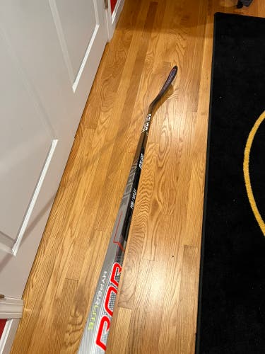 Bauer Hyperlite p28 70 Flex Right Hand