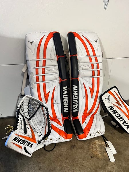 Set Of 36" Vaughn Velocity V5 Goalie Leg Pads