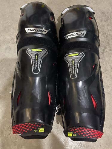 Used Bauer Vapor Hyperlite Shin Pads