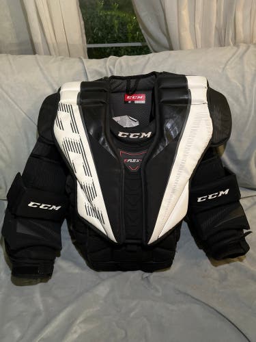 CCM eflex 5.9 intermediate small chest protector