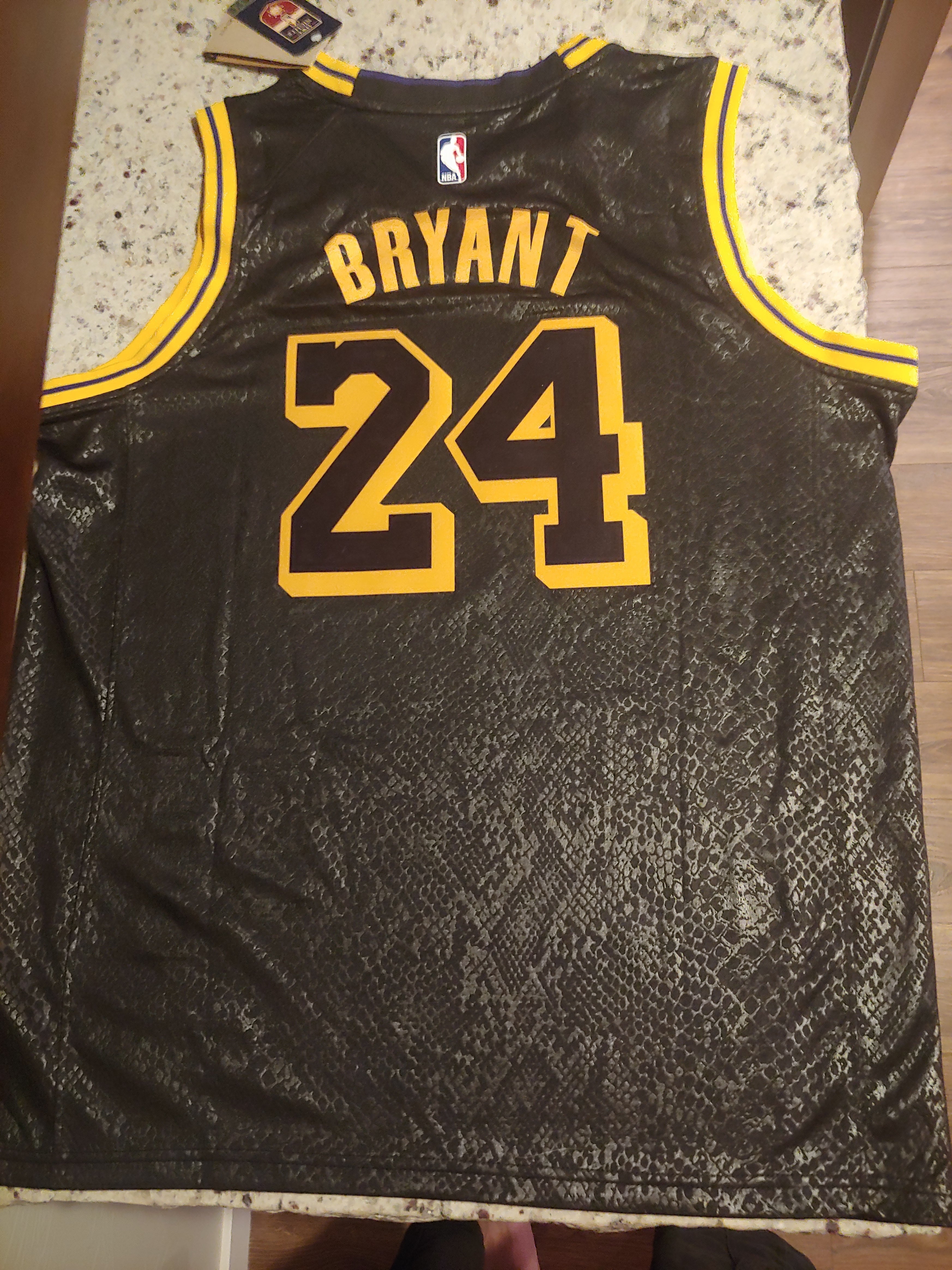 Nike Lakers City Edition Kobe Swingman 'Black Yellow' AJ6432-011 US S