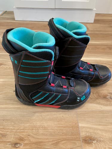 Kid's Used Size 6.0 (Women's 7.0) K2 Snowboard Boots Soft Flex