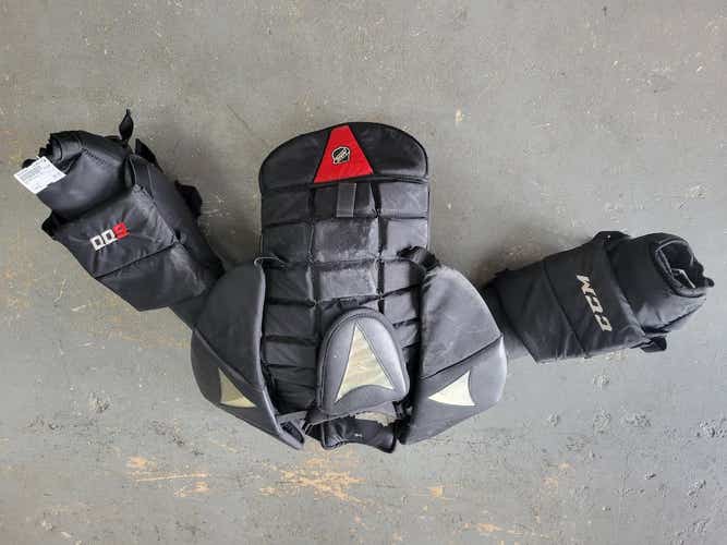 Used Ccm 600 Lg Goalie Body Armour