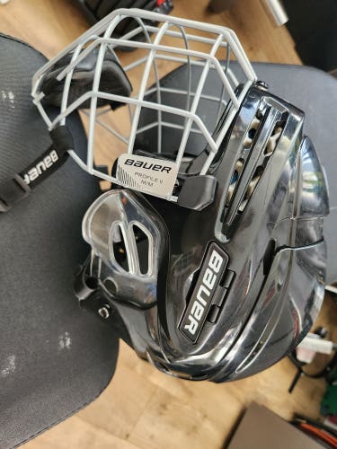 Used Medium Bauer 5100 Helmet