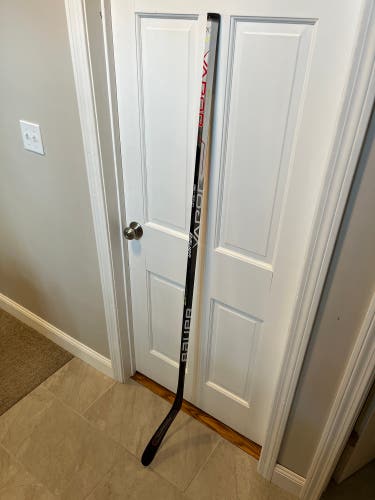 Senior Bauer Vapor Hyperlite Hockey Stick p92 70flex RH